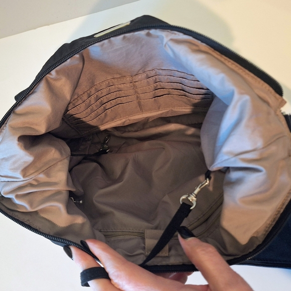 Baggalini Modern Everywhere Bag Crossbody Black Nylon Travel Pockets Adj Strap - Picture 9 of 13